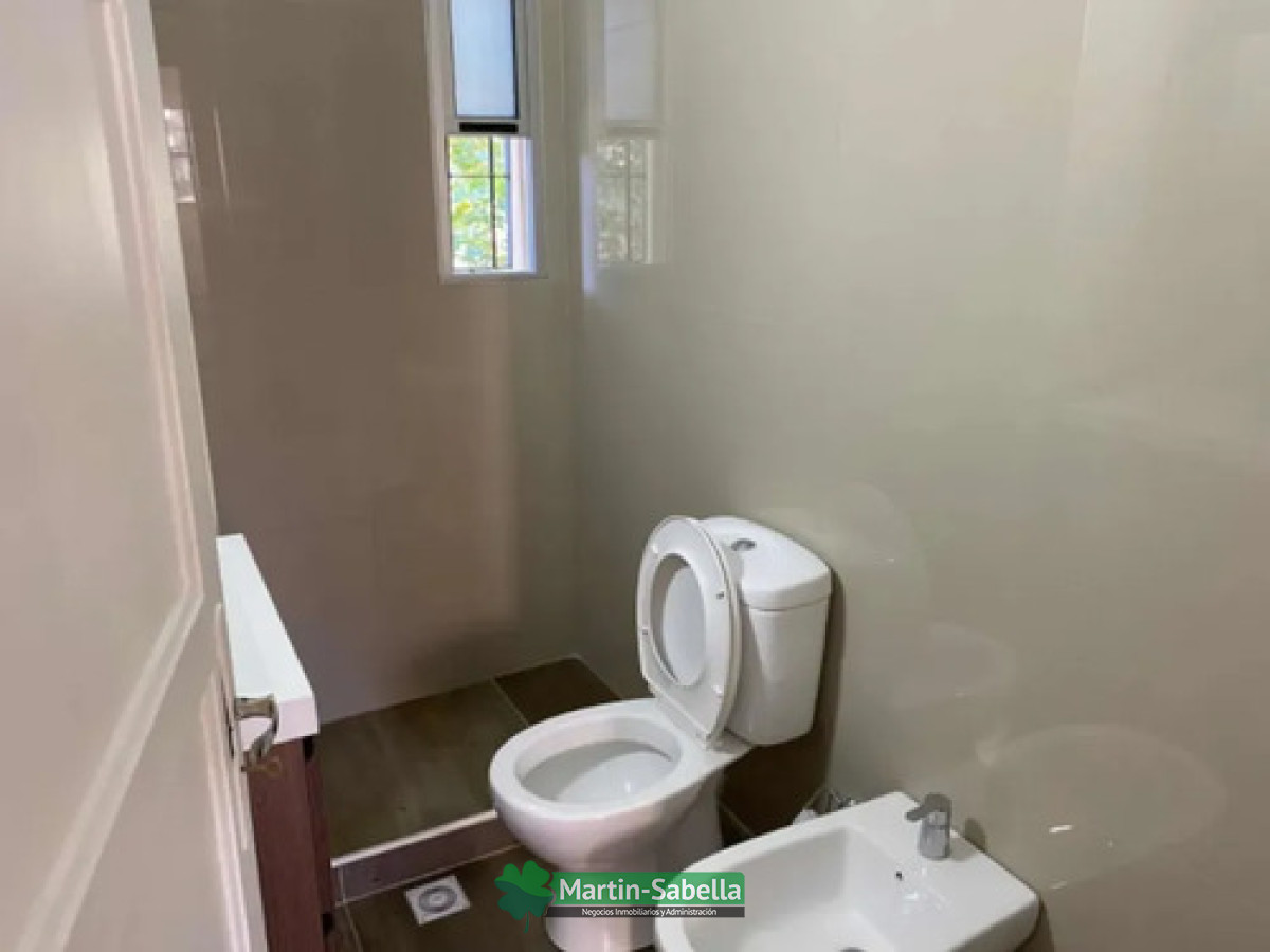 Casa ID.433/Casa-en-alquiler--Aguada- - Casa en alquiler - Aguada 