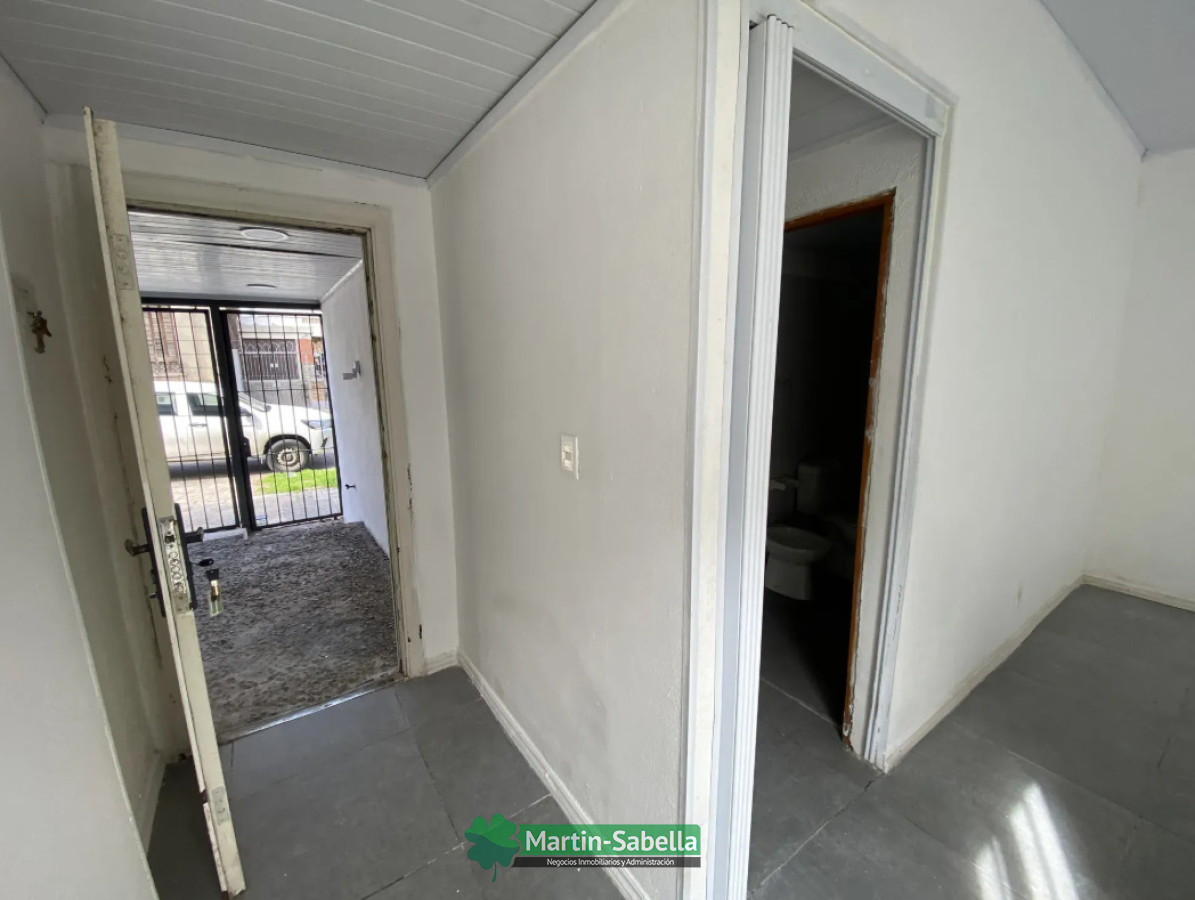 Casa ID.611/Casa-en-Alquiler--La-Blanqueada- - Casa en Alquiler - La Blanqueada 