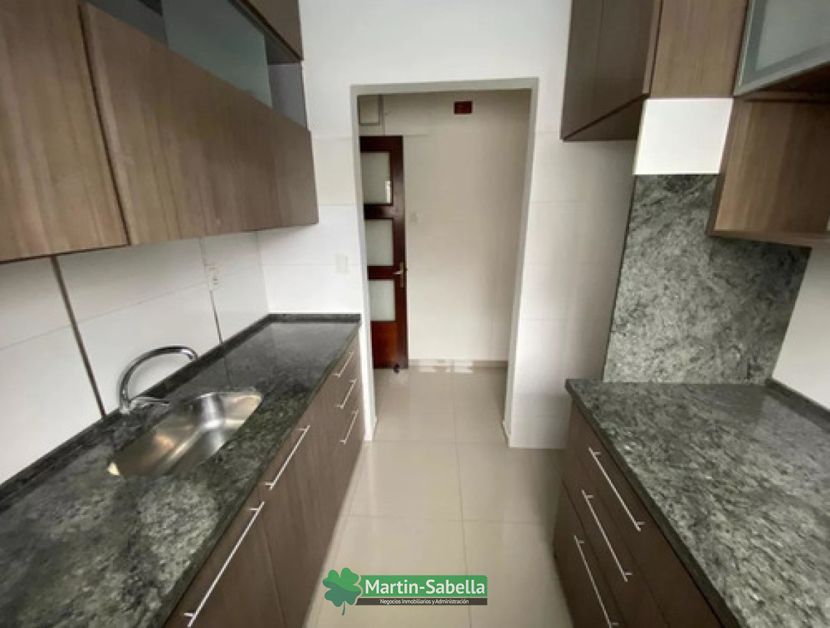 Casa ID.253/Casa-en-alquiler--La-Blanqueada- - Casa en alquiler - La Blanqueada 