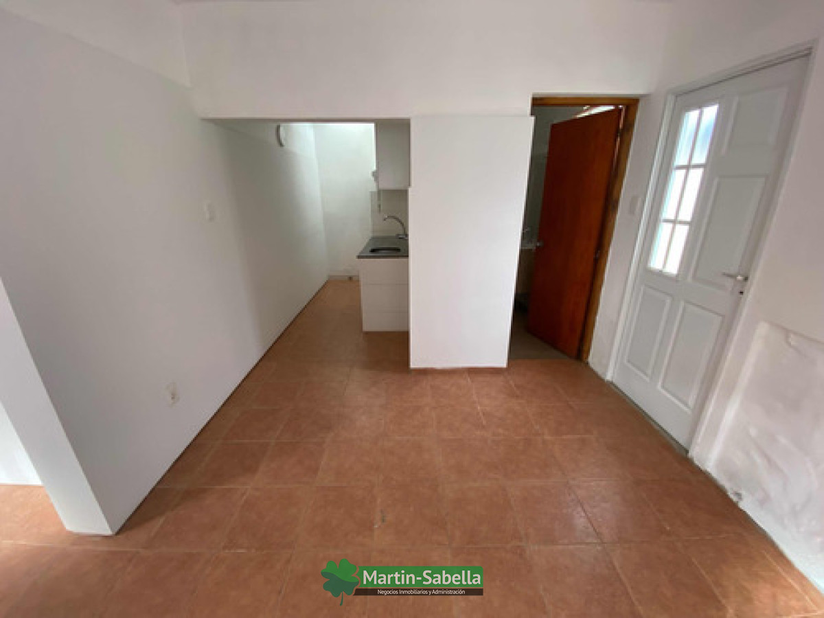 Casa ID.169/Casa-en-alquiler--Cerrito- - Casa en alquiler - Cerrito 