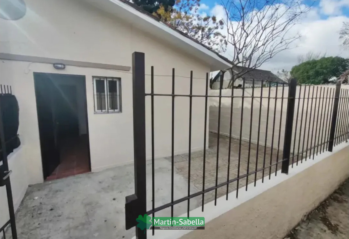 Casa ID.552/Casa-en-Alquiler--Peñarol- - Casa en Alquiler - Peñarol 