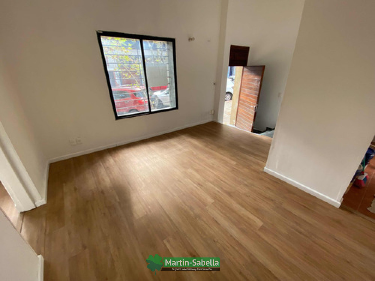 Casa ID.19 - Casa En Alquiler Cordon 2 Dormitorios Con Patio