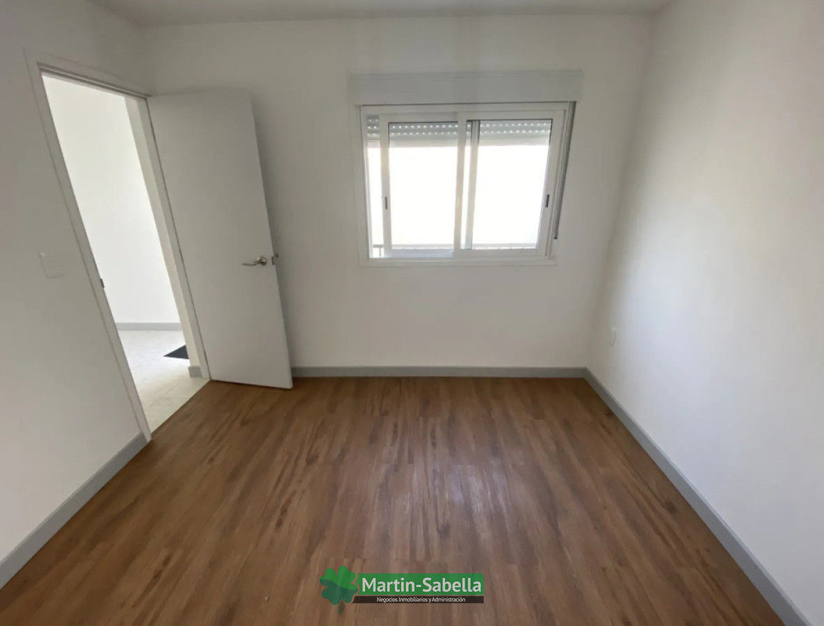 Casa ID.431/Casa-en-alquiler--Tres-Cruces- - Casa en alquiler - Tres Cruces 
