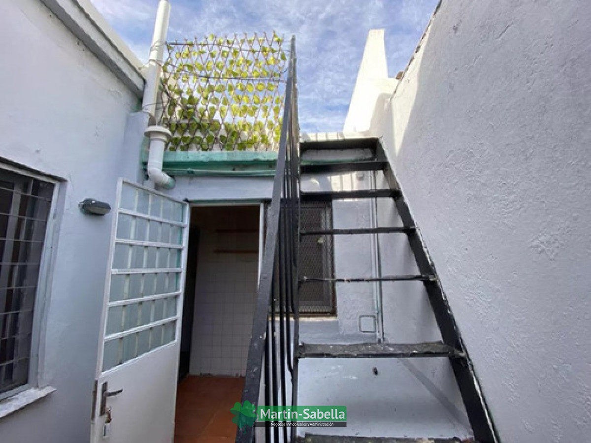 Casa ID.28 - Casa En Venta 1 Dormitorio Con Acceso A  La Azota Y Patio Chico Con Parrillero 