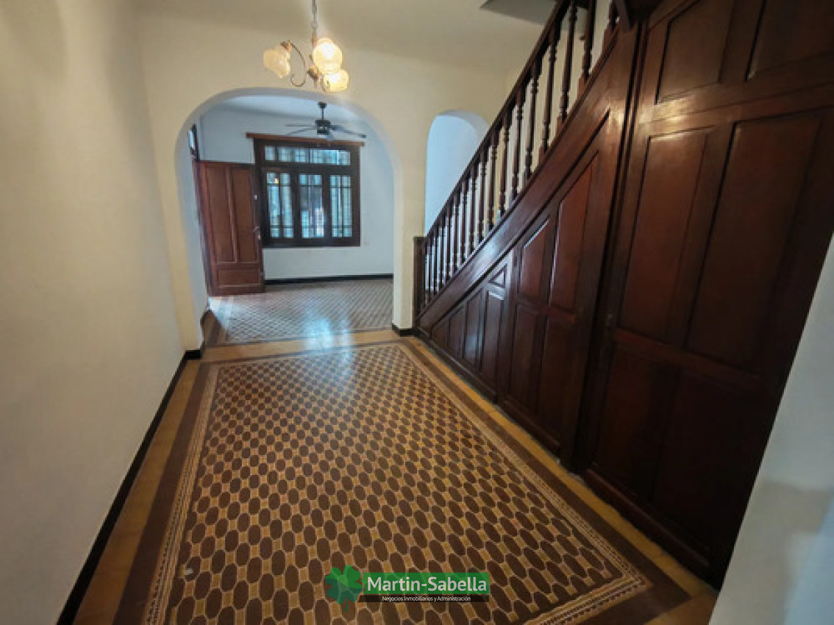 Casa ID.566/Casa-en-Alquiler--Pocitos- - Casa en Alquiler - Pocitos 