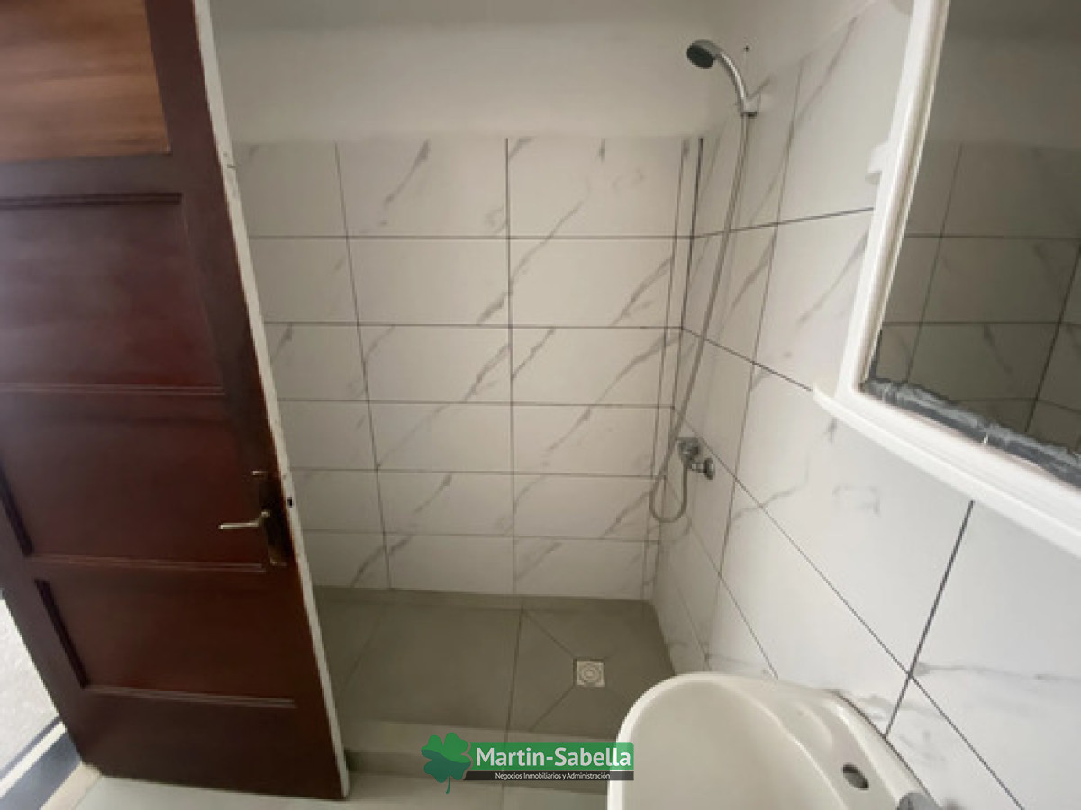 Casa ID.668/Casas-en-alquiler-La-Comercial- - Casas en alquiler La Comercial 