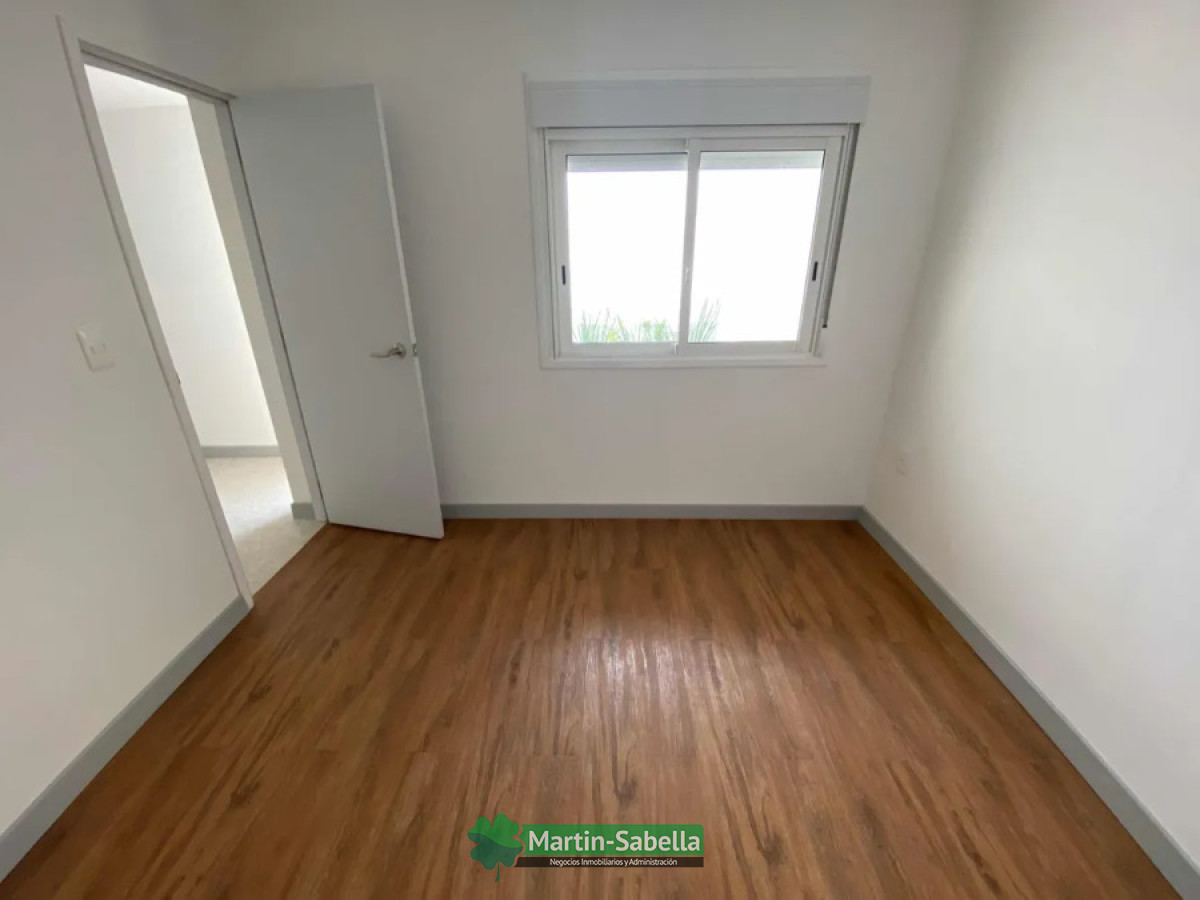 Casa ID.431/Casa-en-alquiler--Tres-Cruces- - Casa en alquiler - Tres Cruces 