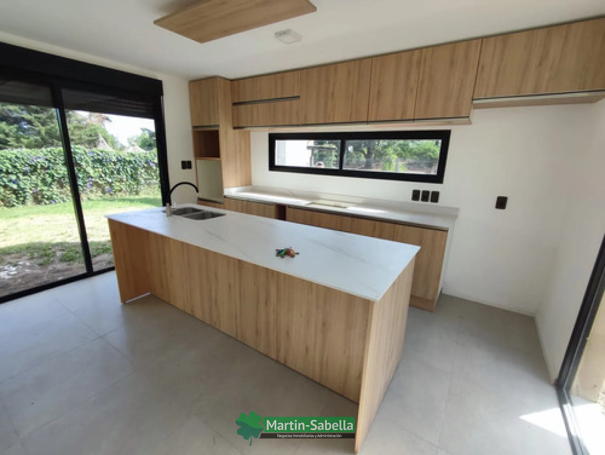 Casa ID.371/Casa-en-alquiler--Ciudad-de-la-Costa- - Casa en alquiler - Ciudad de la Costa 