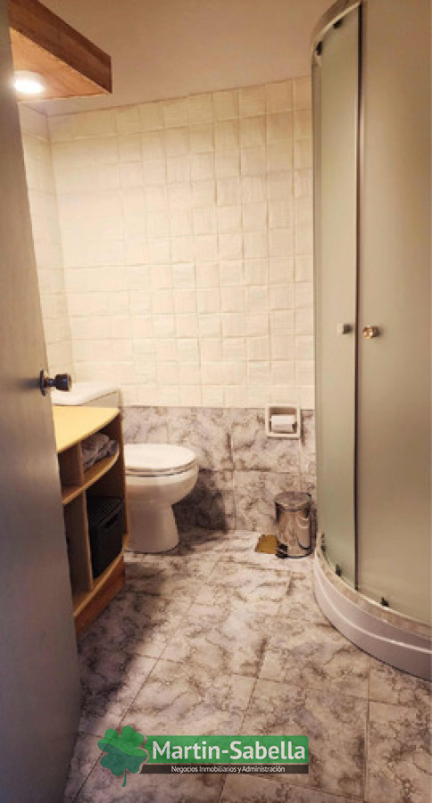 Casa ID.13 - Casa En Venta Parque Rodo Con Garage Y Fondo Con Parrillero
