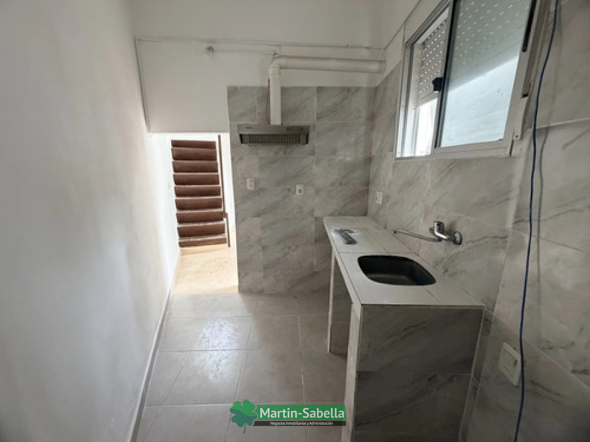 Casa ID.693/Casas-en-alquiler-La-Comercial- - Casas en alquiler La Comercial 