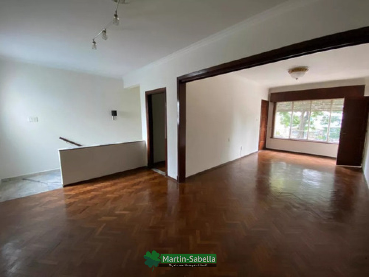 Casa ID.254/Casa-en-alquiler--Tres-Cruces- - Casa en alquiler - Tres Cruces 