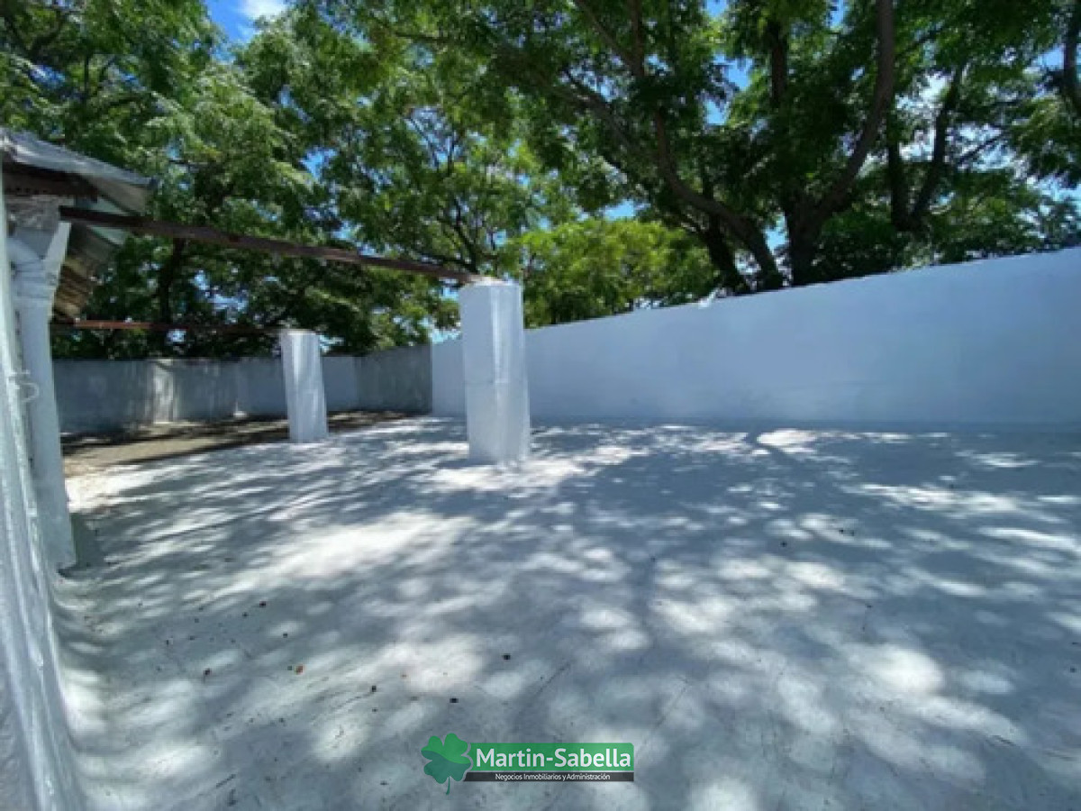 Casa ID.557/Casa-en-alquiler--La-Blanqueada- - Casa en alquiler - La Blanqueada 
