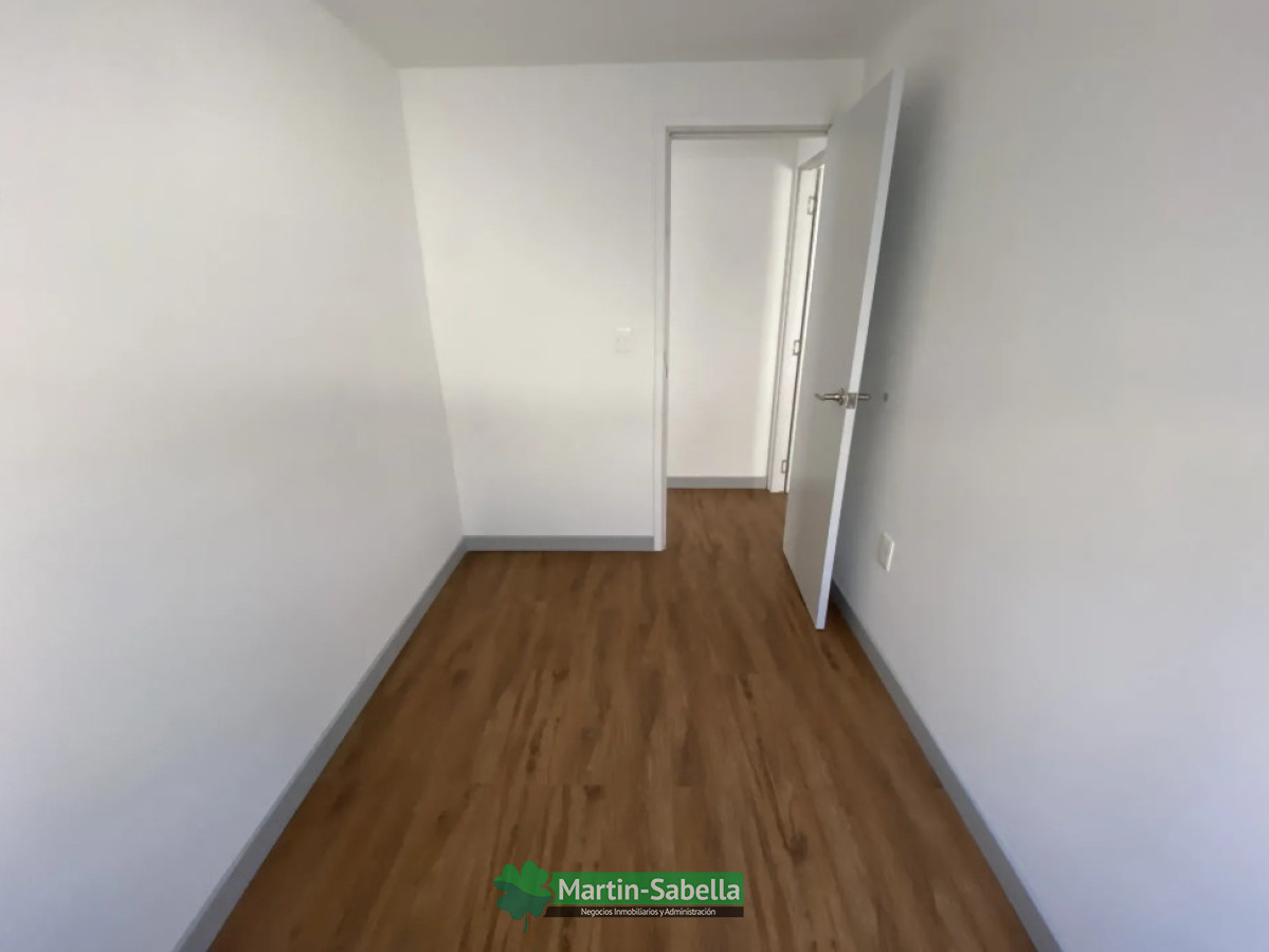 Casa ID.431/Casa-en-alquiler--Tres-Cruces- - Casa en alquiler - Tres Cruces 