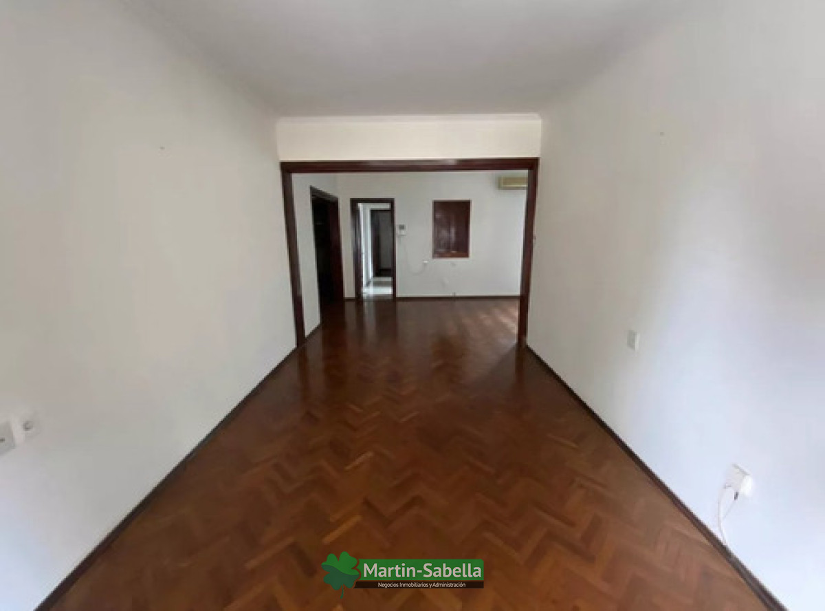 Casa ID.254/Casa-en-alquiler--Tres-Cruces- - Casa en alquiler - Tres Cruces 