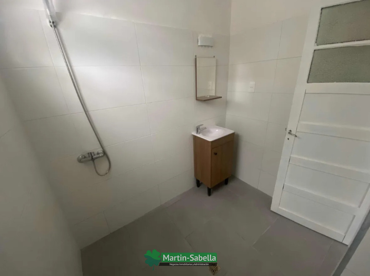 Casa ID.247/Casa-en-alquiler--Brazo-Oriental- - Casa en alquiler - Brazo Oriental 