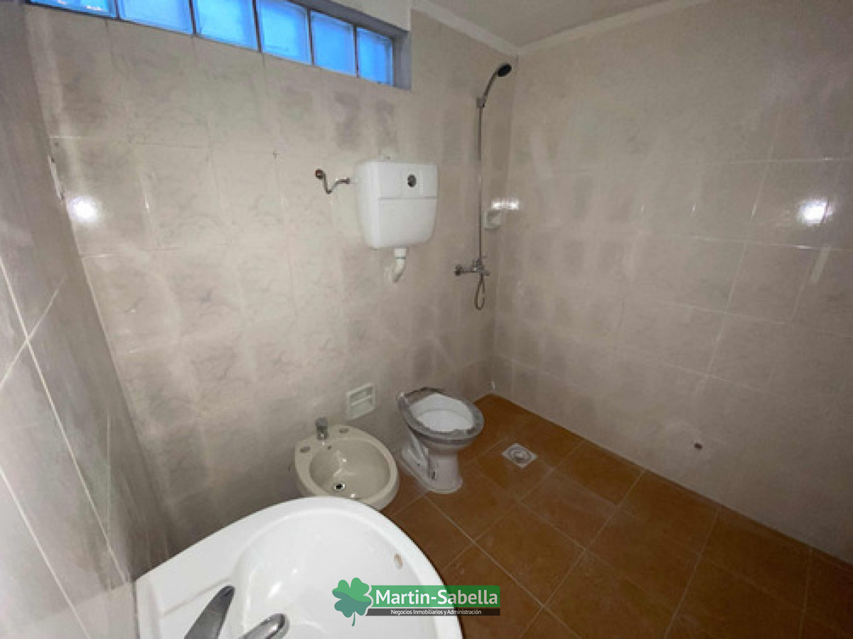 Casa ID.48 - Casa en alquiler - Tres Cruces 