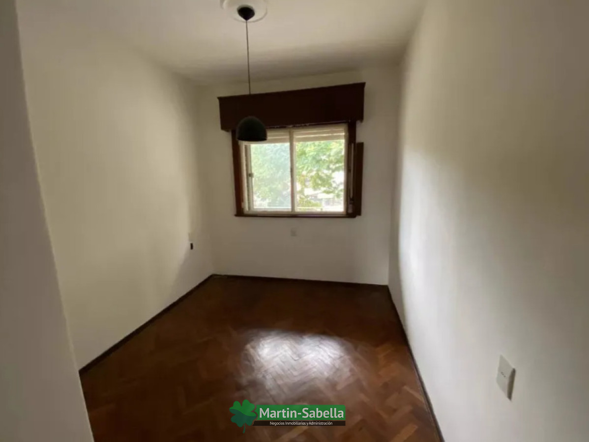 Casa ID.253/Casa-en-alquiler--La-Blanqueada- - Casa en alquiler - La Blanqueada 