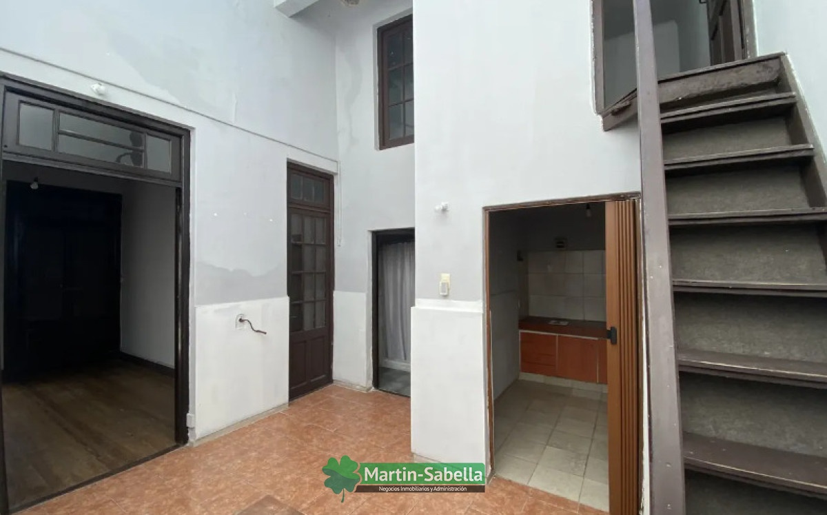 Casa ID.557/Casa-en-alquiler--La-Blanqueada- - Casa en alquiler - La Blanqueada 