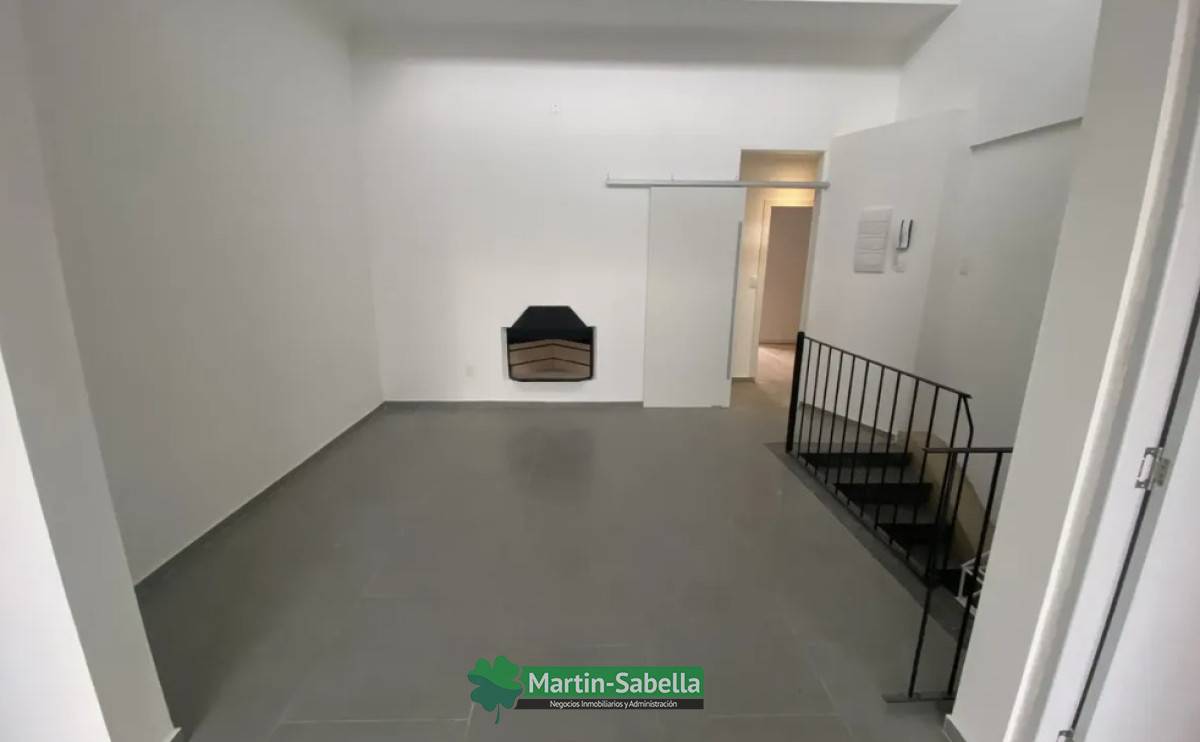 Casa ID.303/Casa-en-alquiler--La-Blanqueada- - Casa en alquiler - La Blanqueada 