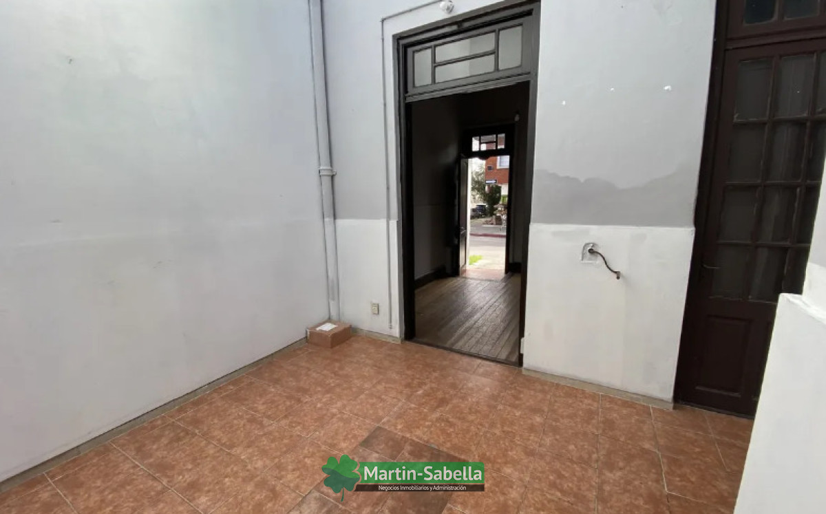 Casa ID.557/Casa-en-alquiler--La-Blanqueada- - Casa en alquiler - La Blanqueada 