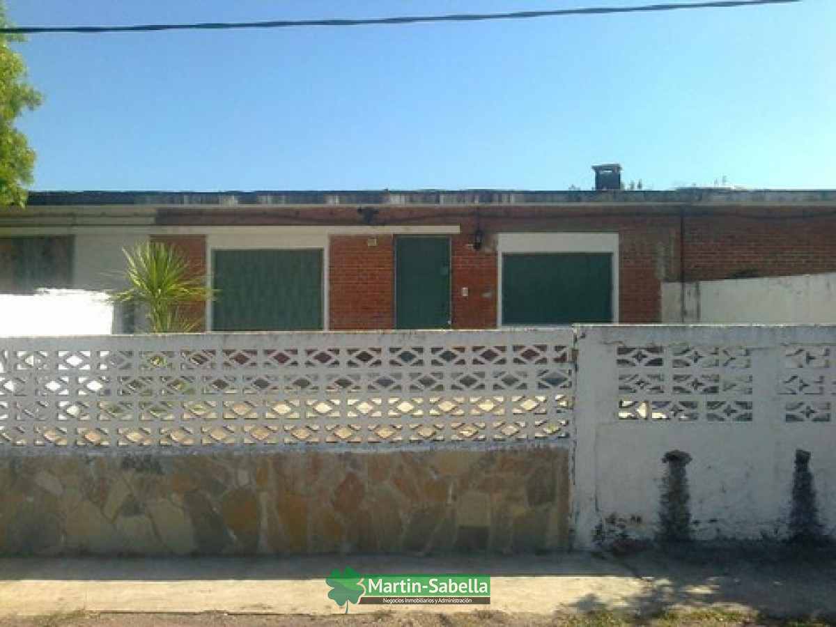 Casa ID.198/Casa-en-alquiler--Cerro- - Casa en alquiler - Cerro 