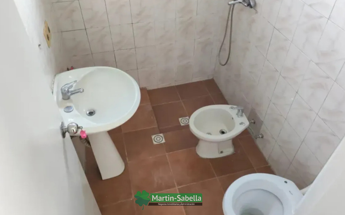 Casa ID.552/Casa-en-Alquiler--Peñarol- - Casa en Alquiler - Peñarol 