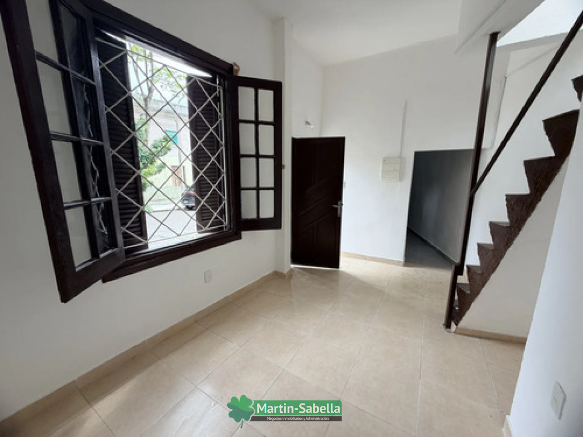 Casa ID.693/Casas-en-alquiler-La-Comercial- - Casas en alquiler La Comercial 