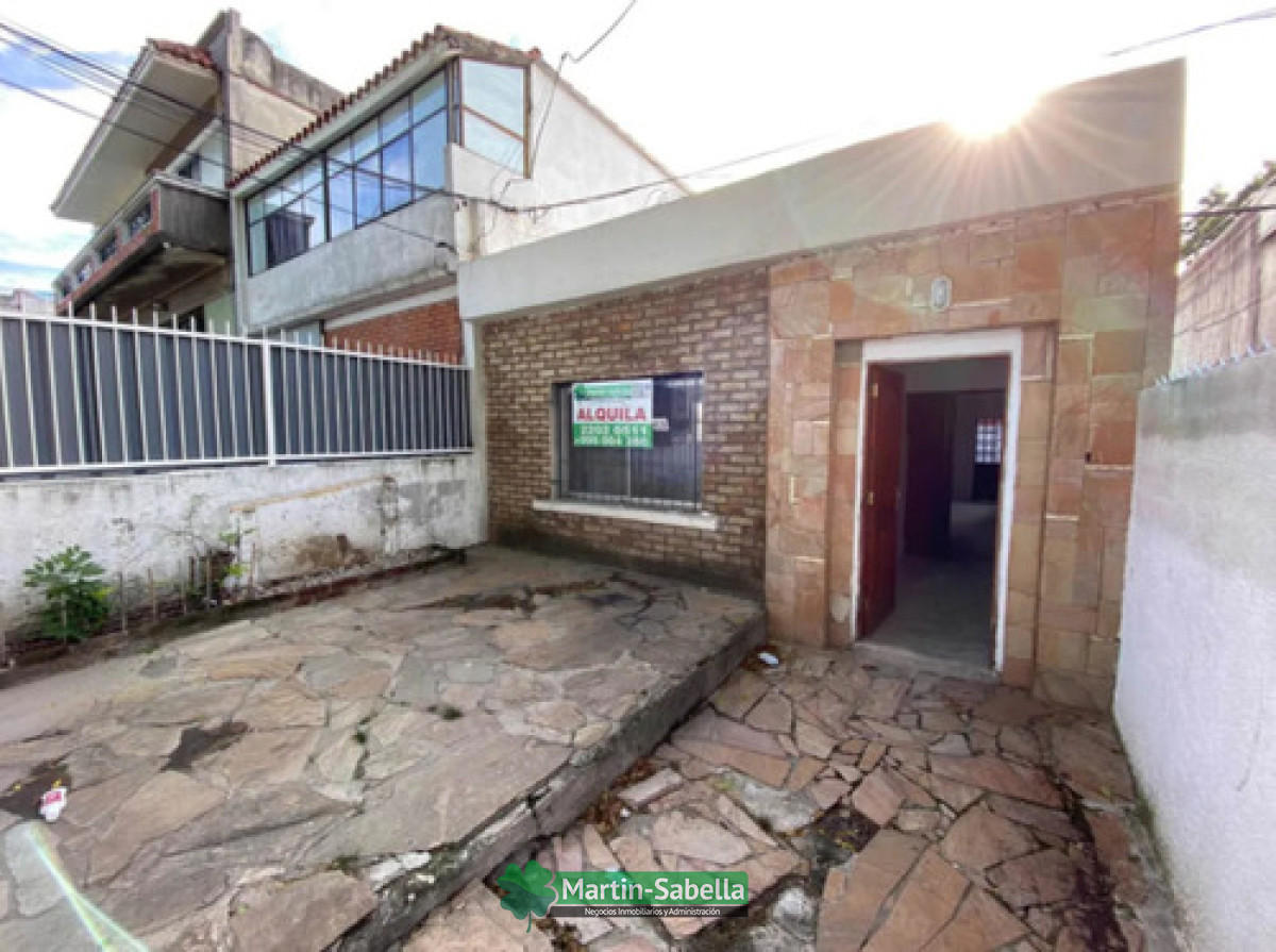 Casa ID.260/Casa-en-alquiler--Brazo-Oriental- - Casa en alquiler - Brazo Oriental 