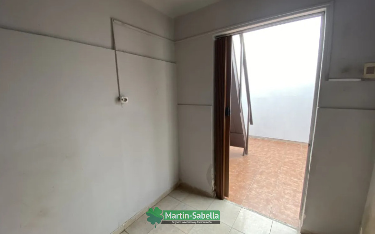 Casa ID.557/Casa-en-alquiler--La-Blanqueada- - Casa en alquiler - La Blanqueada 