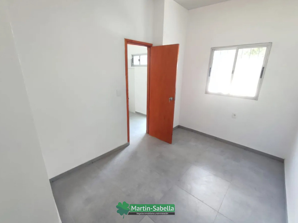 Casa ID.324/Casa-en-alquiler--El-Pinar,-Canelones- - Casa en alquiler - El Pinar, Canelones 