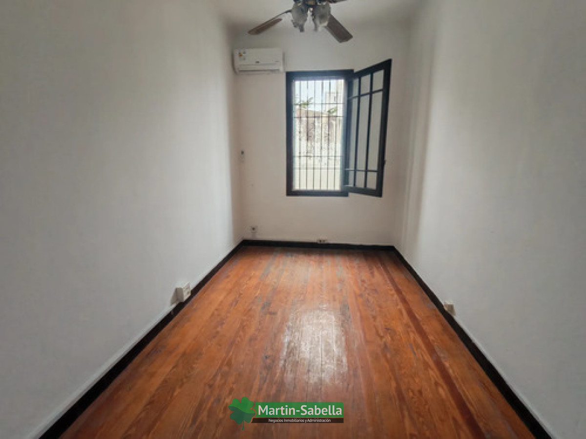 Casa ID.566/Casa-en-Alquiler--Pocitos- - Casa en Alquiler - Pocitos 