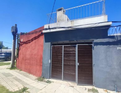 Casa en alquiler - Unión 