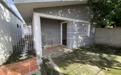 Casa en alquiler - Villa Española 