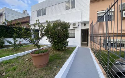 Casa en Alquiler - Malvín 