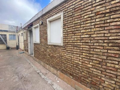 Casa en alquiler - Villa Española 