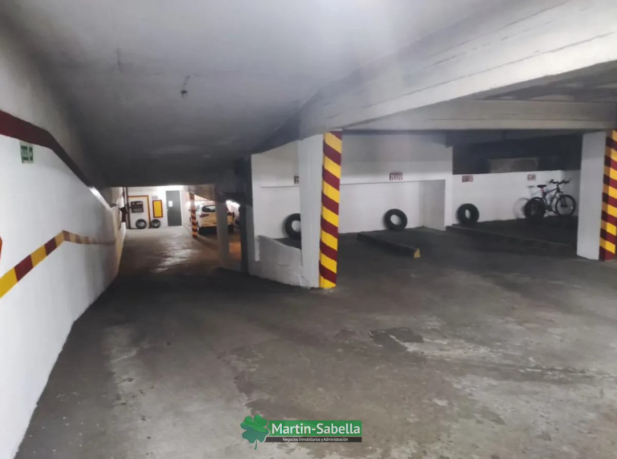 Cochera ID.660/Garage-en-alquiler--Centro- - Garage en alquiler - Centro 