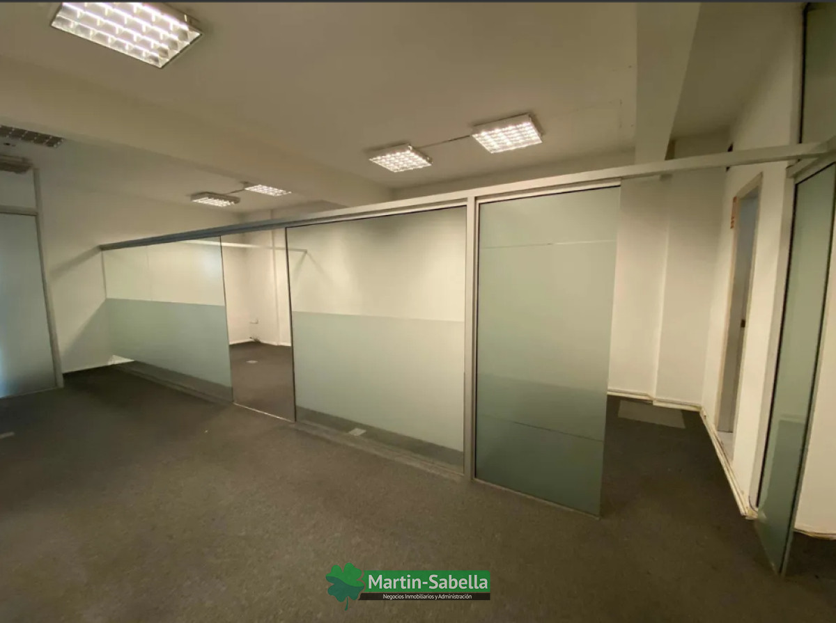 Local Comercial ID.108/Local-en-alquiler--Centro- - Local en alquiler - Centro 