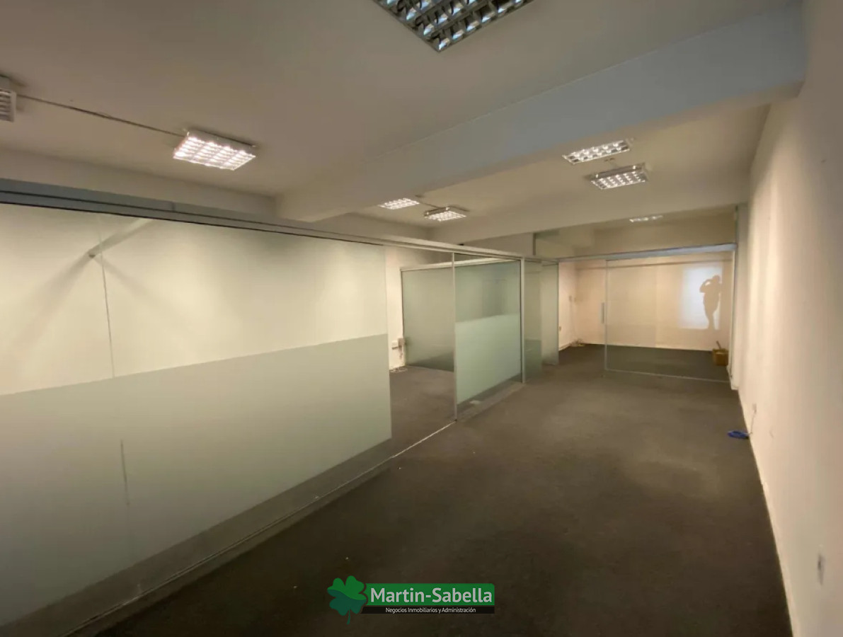 Local Comercial ID.108/Local-en-alquiler--Centro- - Local en alquiler - Centro 