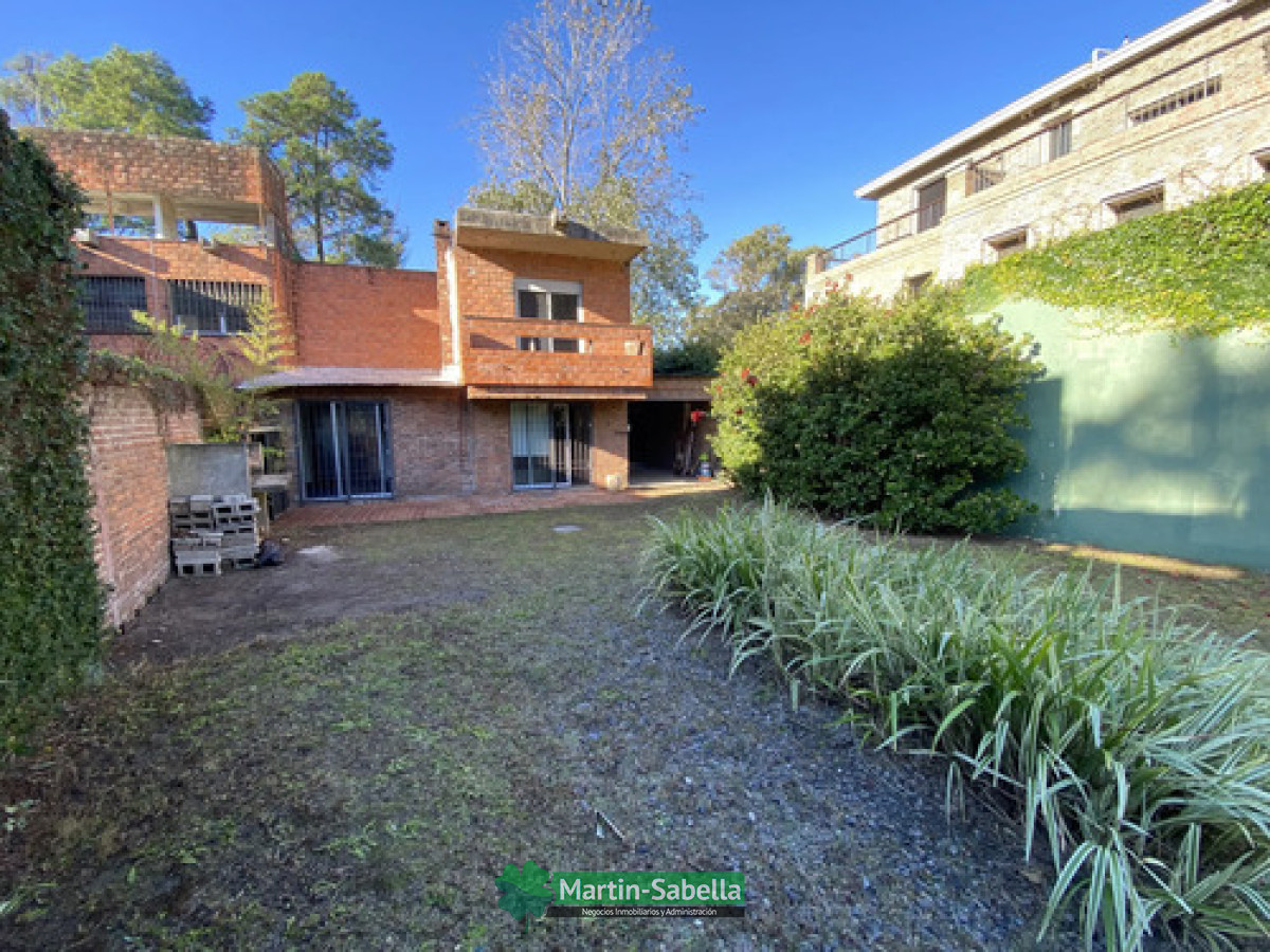 Local Comercial ID.474/Local-en-Alquiler--Carrasco- - Local en Alquiler - Carrasco 
