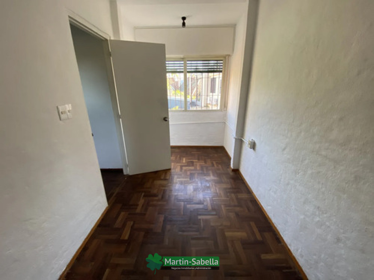 Local Comercial ID.474/Local-en-Alquiler--Carrasco- - Local en Alquiler - Carrasco 