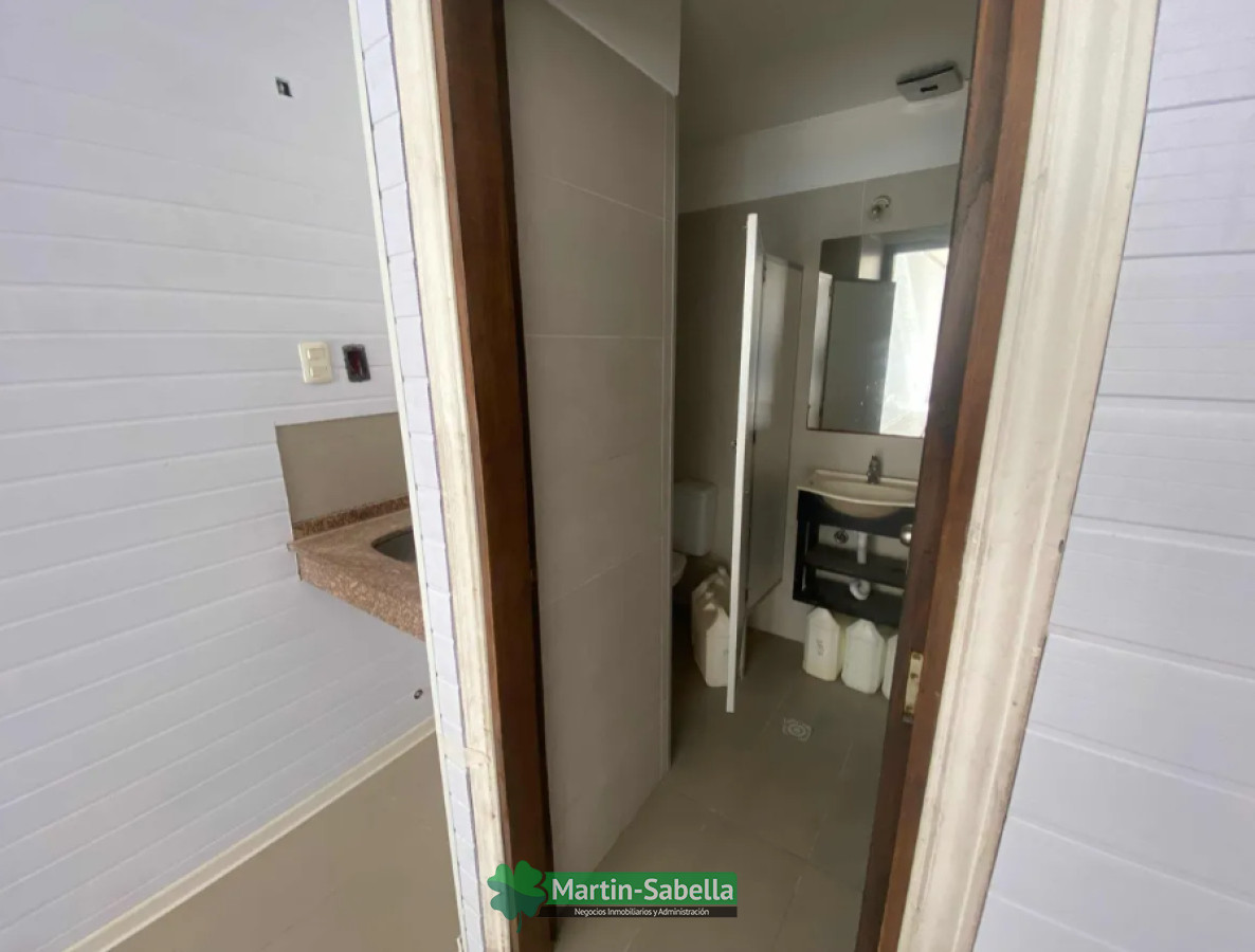 Local Comercial ID.110/Local-en-alquiler--Cerrito- - Local en alquiler - Cerrito 