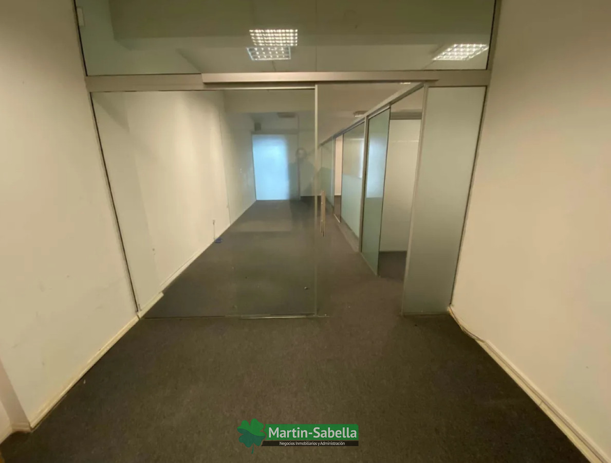 Local Comercial ID.108/Local-en-alquiler--Centro- - Local en alquiler - Centro 