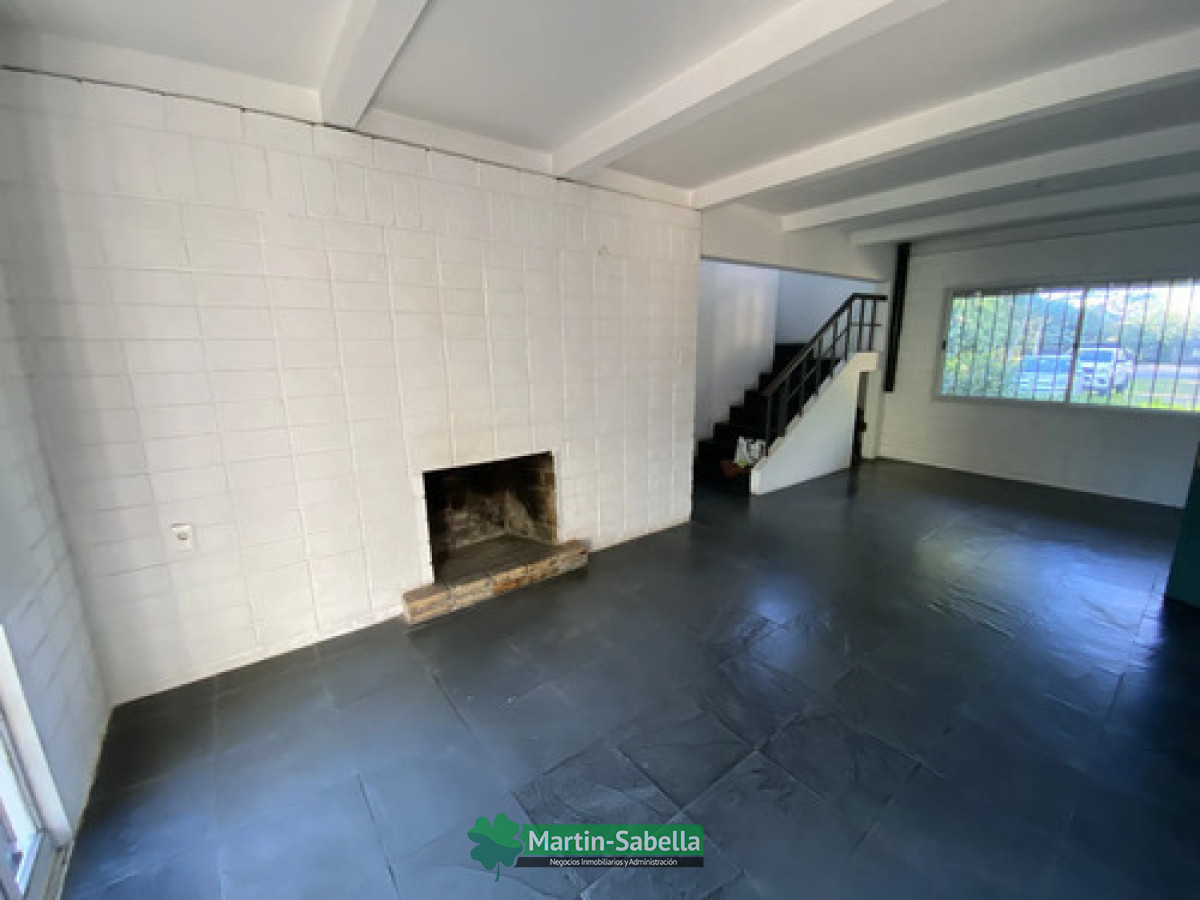 Local Comercial ID.474/Local-en-Alquiler--Carrasco- - Local en Alquiler - Carrasco 
