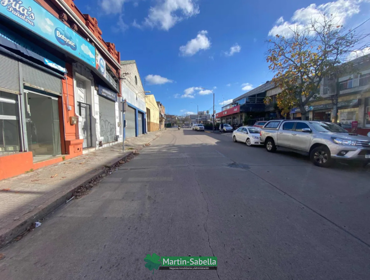 Local Comercial ID.110/Local-en-alquiler--Cerrito- - Local en alquiler - Cerrito 