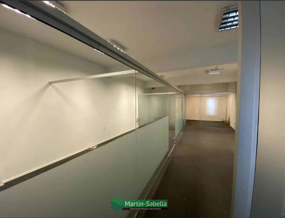 Local Comercial ID.108/Local-en-alquiler--Centro- - Local en alquiler - Centro 