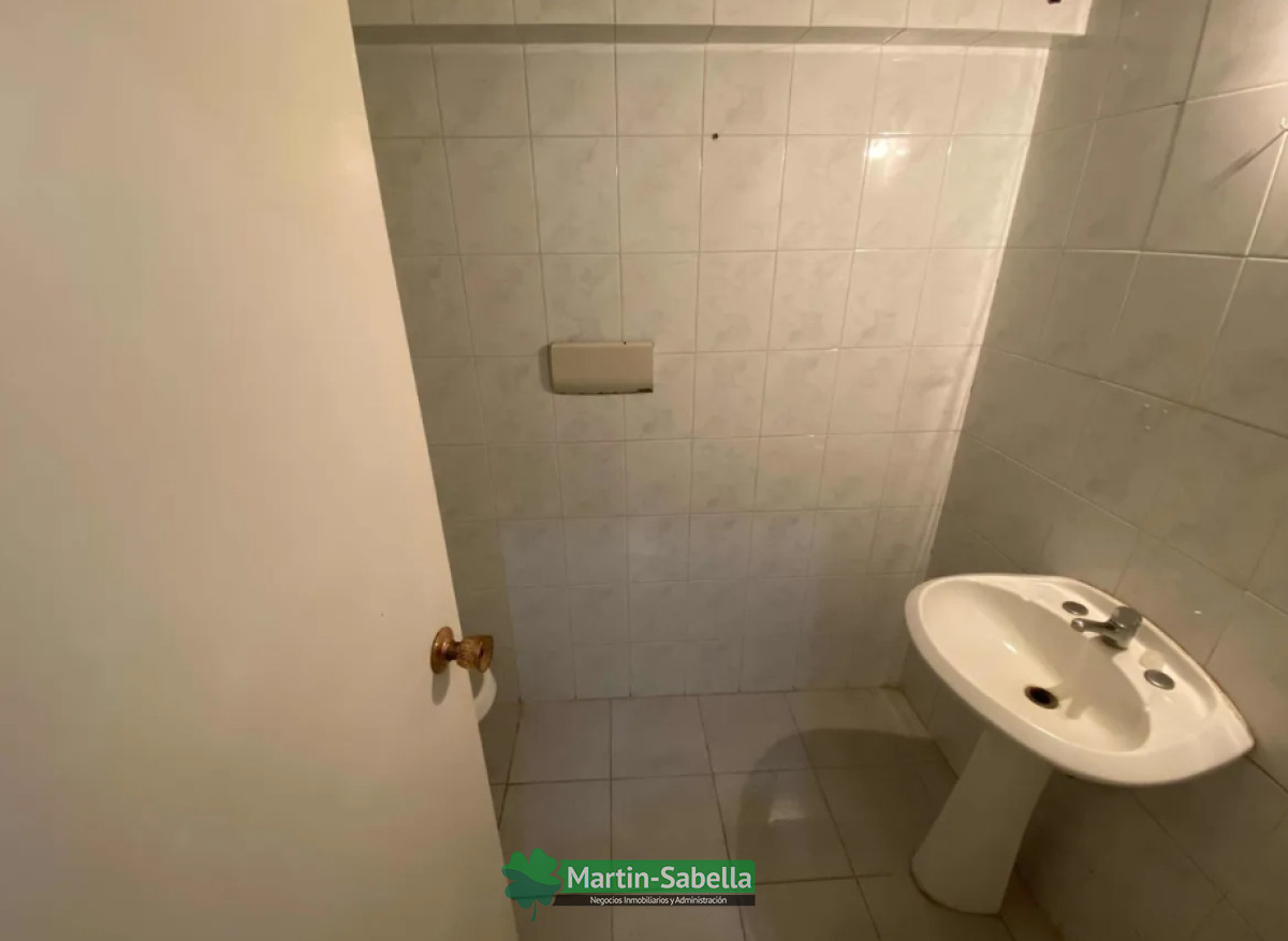 Local Comercial ID.108/Local-en-alquiler--Centro- - Local en alquiler - Centro 