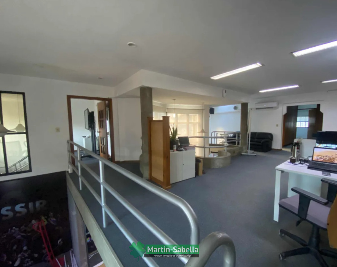 Local Comercial ID.137/Local-en-alquiler--La-Comercial- - Local en alquiler - La Comercial 