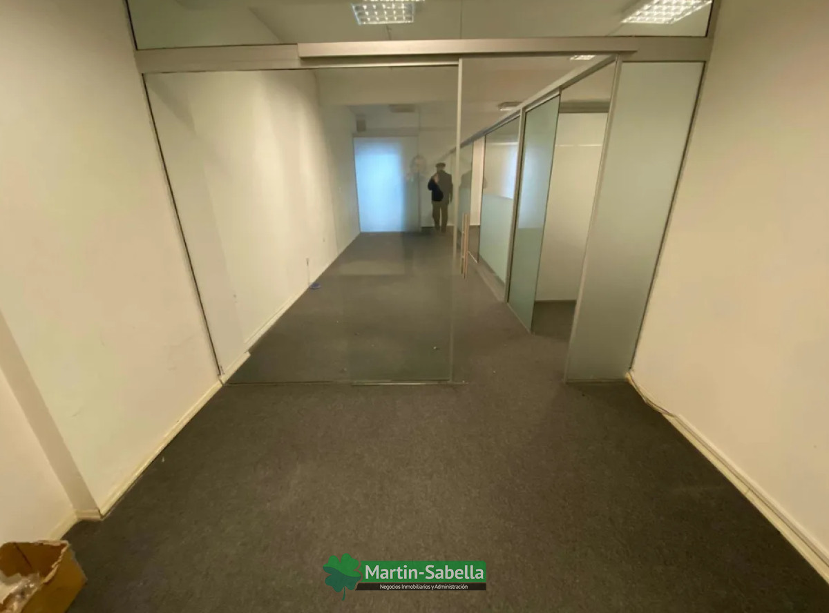 Local Comercial ID.108/Local-en-alquiler--Centro- - Local en alquiler - Centro 