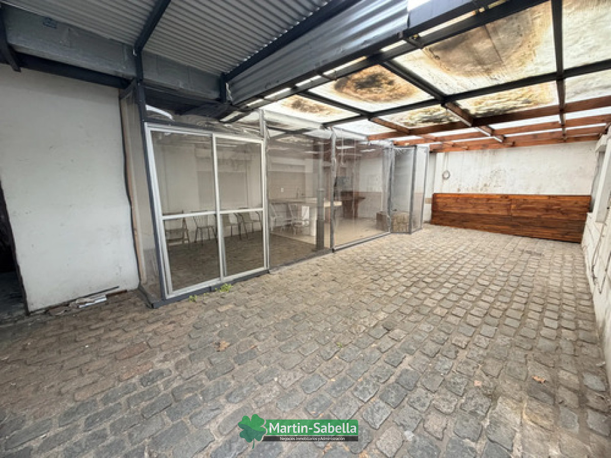 Local Comercial ID.683/Locales-en-alquiler-La-Comercial- - Locales en alquiler La Comercial 