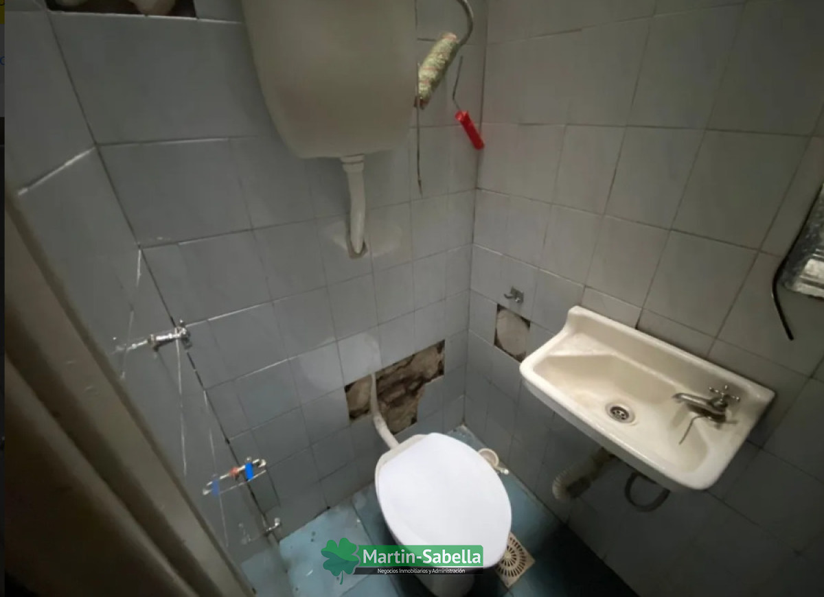 Local Comercial ID.439/Local-en-alquiler--Pocitos- - Local en alquiler - Pocitos 